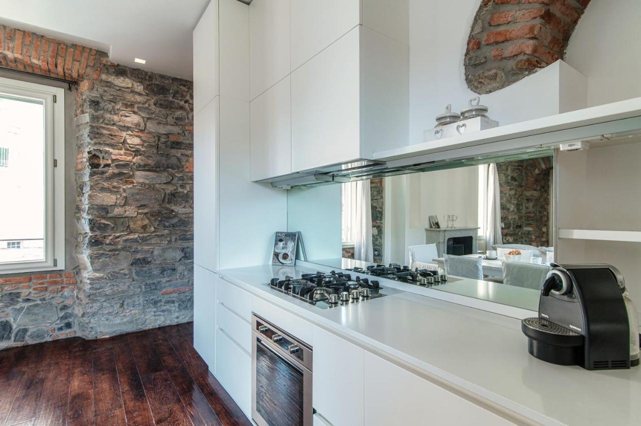 Stunning Central Como Apt By Joivy Bagian luar foto
